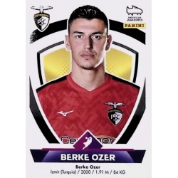 Berke Özer Portimonense 230
