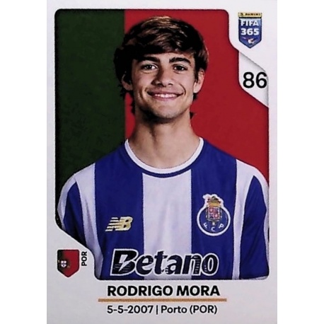 Rodrigo Mora Oporto 397